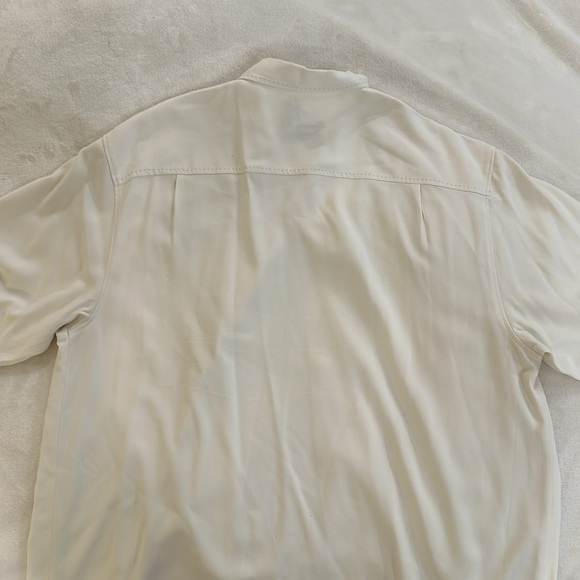Tommy Bahama Button Down - Picture 4 of 4